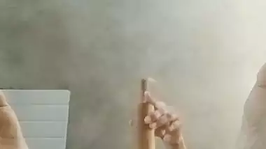 Unsatisfied bhabhi masturbation with chapati roller