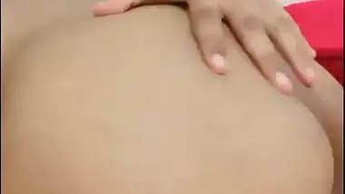 Desi sex videos of a guy fucking a milf and her daughter