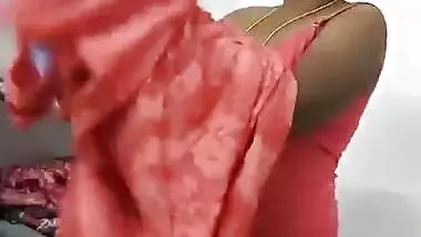 Tamil girl pussy capture by lover viral MMS
