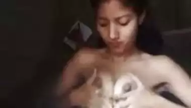18-year-old unsatisfied wife strips and shoots her desi MMS