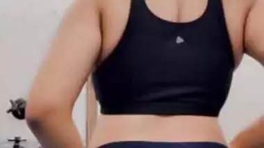 Snapchat girl showing big ass viral video making