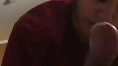 Sexy babe gives an Indian blowjob and makes her guy cum