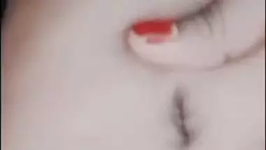 Beautiful girlfriend in maxi shows boobs viral video