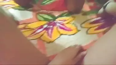 Busty Tamil Girl Makes Amateur Sex MMS With Boyfriend