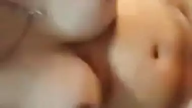 Desi Homemade Group Sex Video With One Hot Aunty
