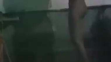 Desi maid bathing spycam video