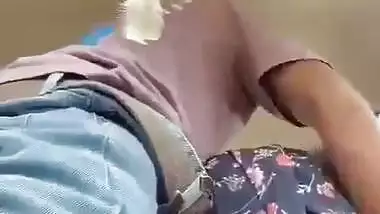 Girl seduces her lover in car and enjoys desi outdoor sex