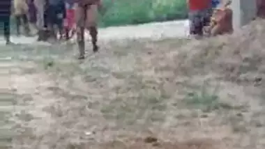 UP Village Woman Showing Pussy