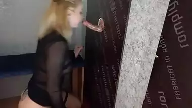 First time gloryhole experience! Blowjob to a stranger - Wet Kelly