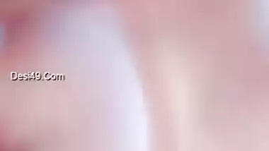 Married Indian girl shows tits but the video isn't for husband