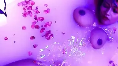 Bath with rose petals waits for the Desi seductress in the porn video