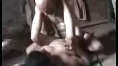 Upasana bhabhi from Baroda exposing her juicy...