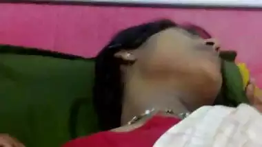 Finger fucking sexy telugu bharya kiran in saree
