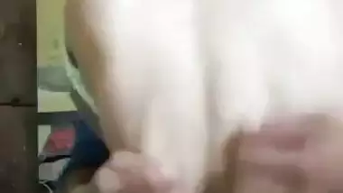 Indian dehati lovers kiss and fondle